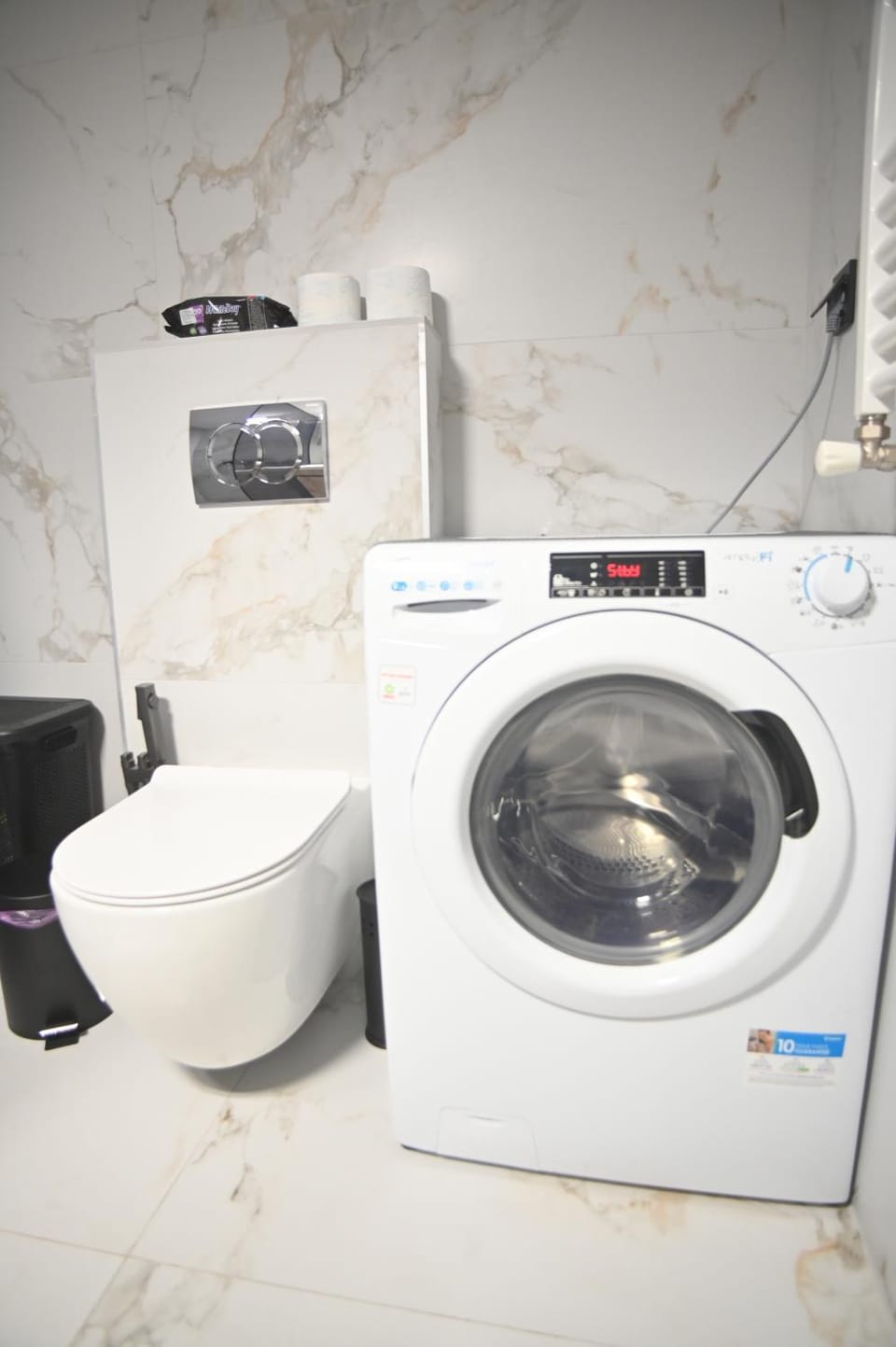 Toilet, washing machine