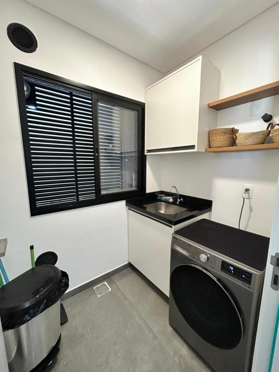 Apê completo 2 quartos 300m da praia15min Beto Carreiro Apartment in Penha