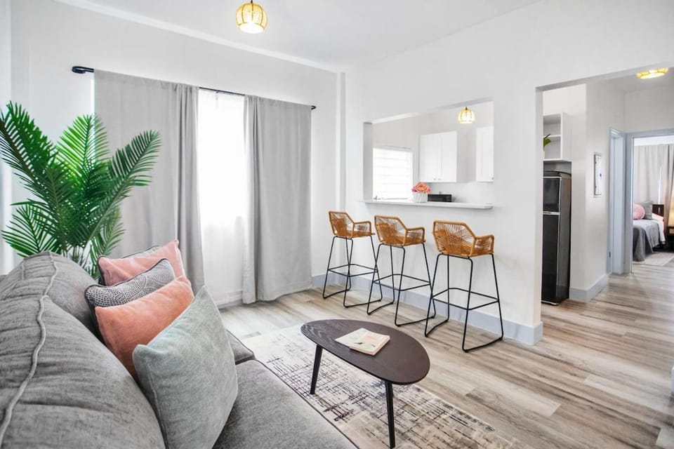 Stylish and spacious apartment near Brickell #2 Apartment in Coral Gables