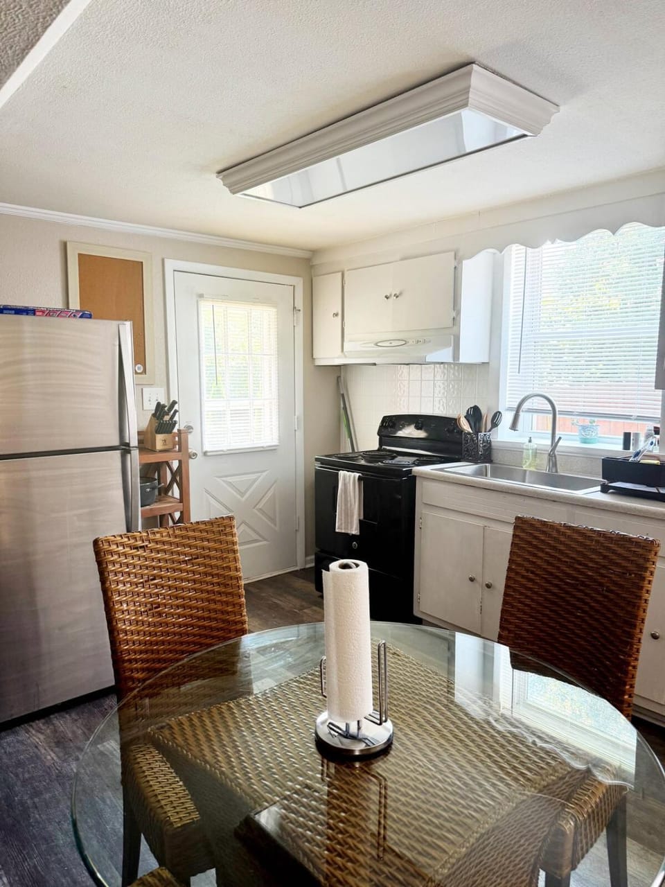 Ray of Sunshine! Apartment in Newnan