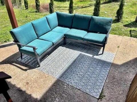 Ray of Sunshine! Apartment in Newnan