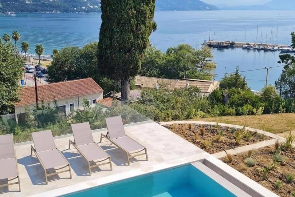 Entire villa in Dassia - 10 guests Vacation rental in Corfu, Greece