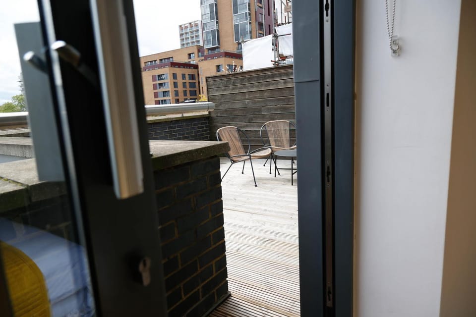 New Apartment with Terrace, Easy & Fast Access to Central London Apartment in London Borough of Hackney