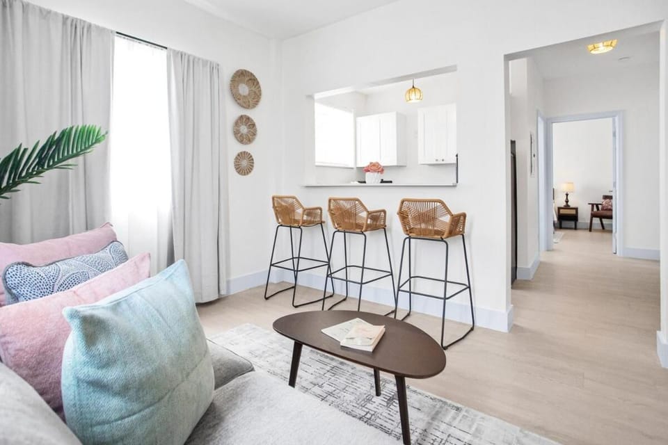Stylish and spacious apartment near Brickell #4 Apartment in Coral Gables