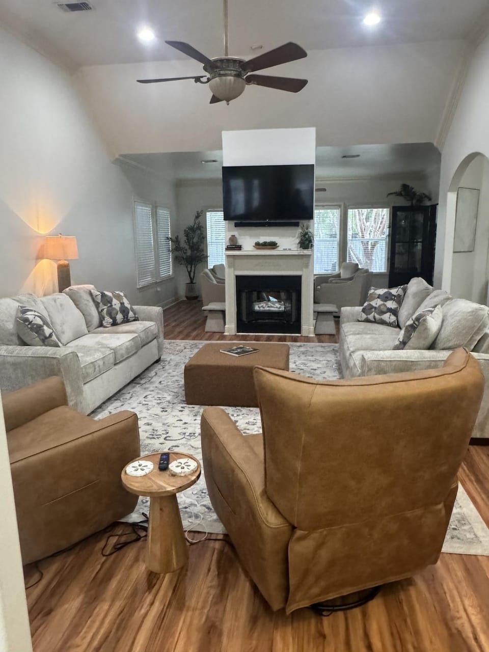 Room to Relax, Hot Tub, Fire Pit! Near Beach, Casino, Golf Course & Old Town BSL House in Bay Saint Louis