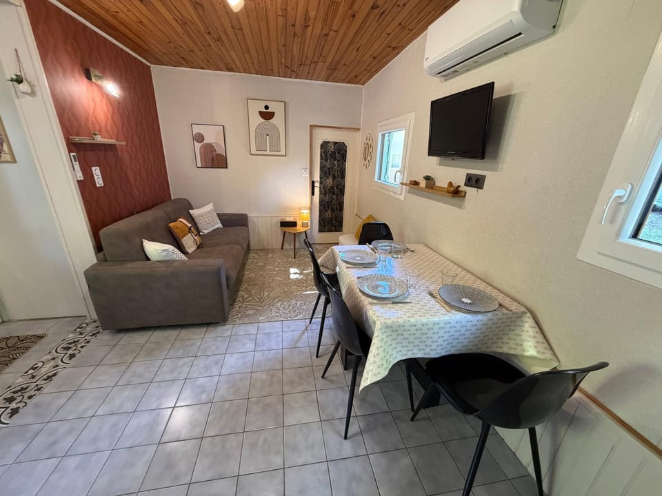 Maison de bord de plage proche Royan House in Meschers-sur-Gironde