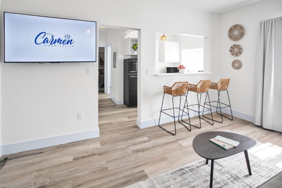 Stylish and spacious apartment near Brickell #5 Apartment in Coral Gables