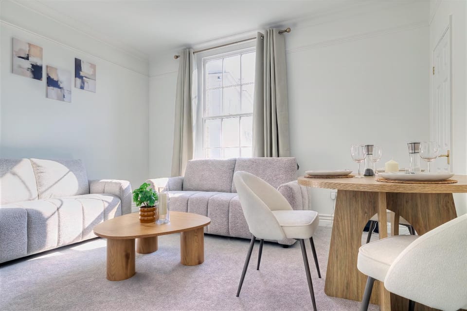 7 Clarendon Place Apartment in Maidstone