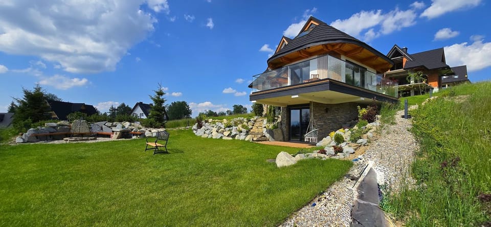 Property building, Garden view