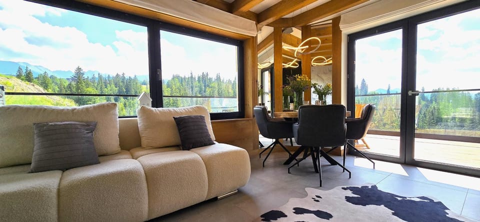 View (from property/room), Balcony/Terrace, Living room, Seating area