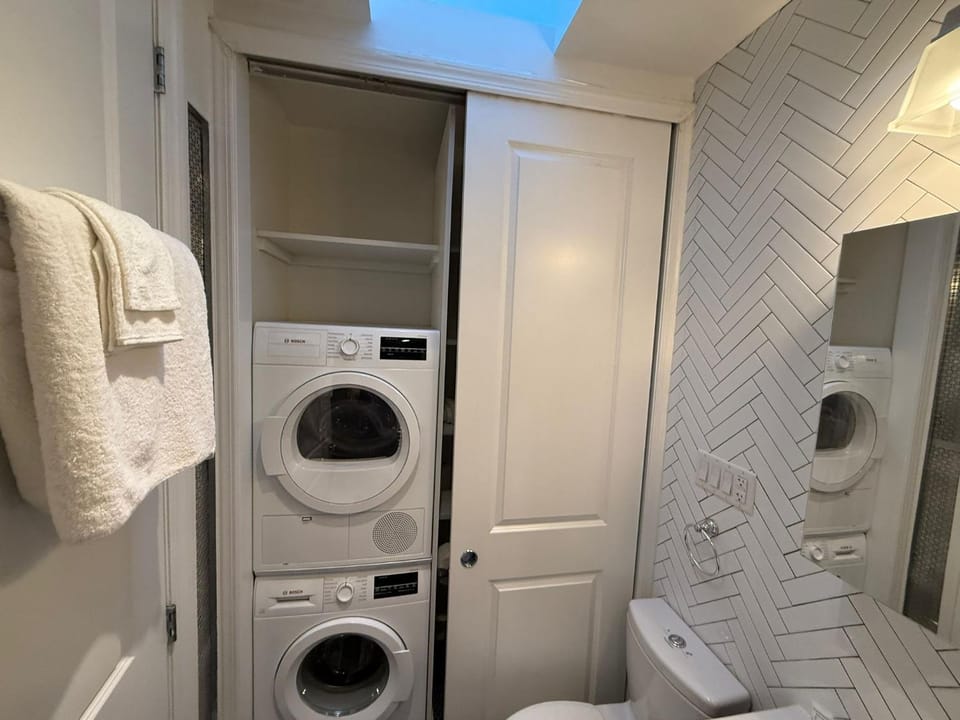 The Pewter Flat Vibe 8799 Apartment in East Village