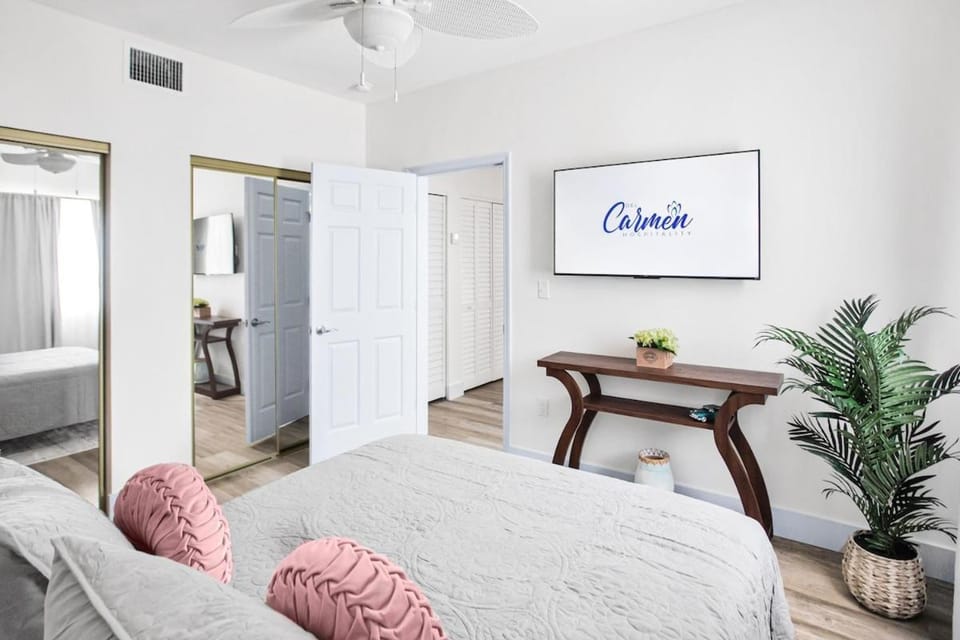 Stylish and spacious apartment near Brickell #6 Apartment in Coral Gables