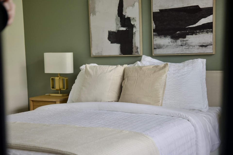 The Nashville III Vibe 8775 Apartment in Brentwood