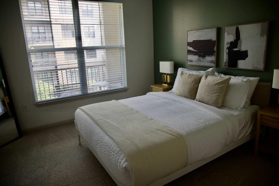 The Nashville III Vibe 8775 Apartment in Brentwood