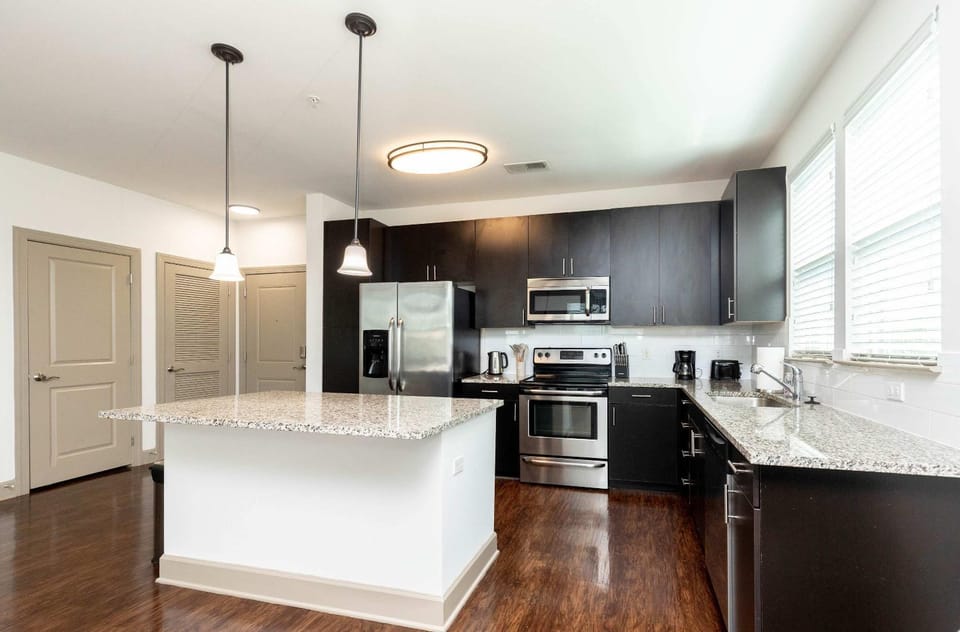 The Franklin III Vibe 8774 Apartment in Brentwood