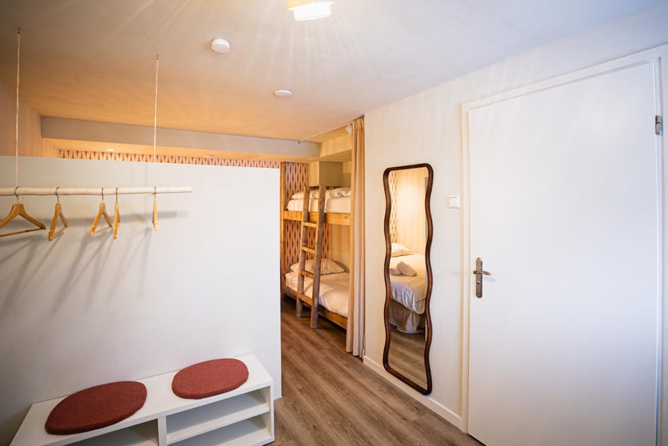 bunk bed