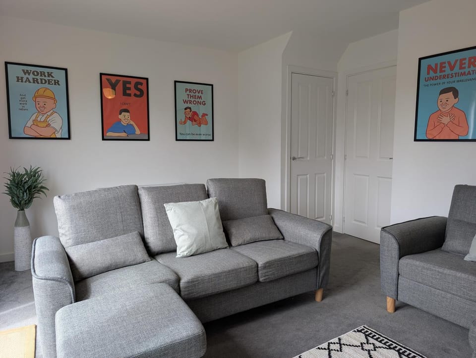 Communal lounge/ TV room, Living room