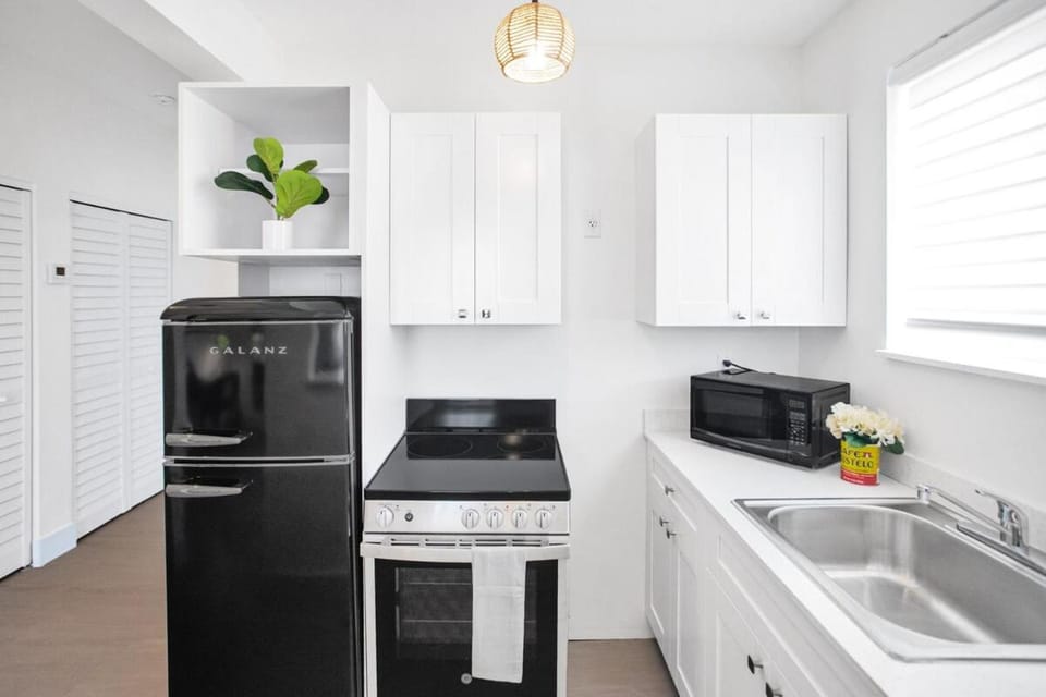 Stylish and spacious apartment near Brickell #8 Apartment in Coral Gables