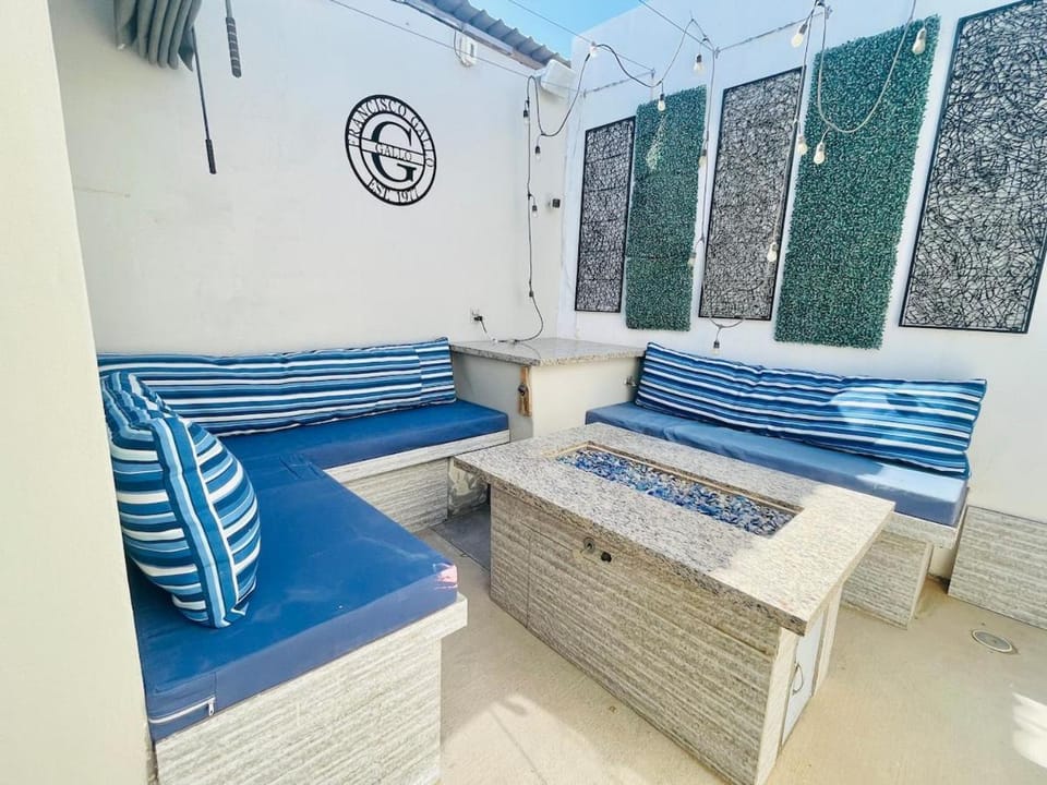 Patio, Balcony/Terrace, Seating area, sunbed