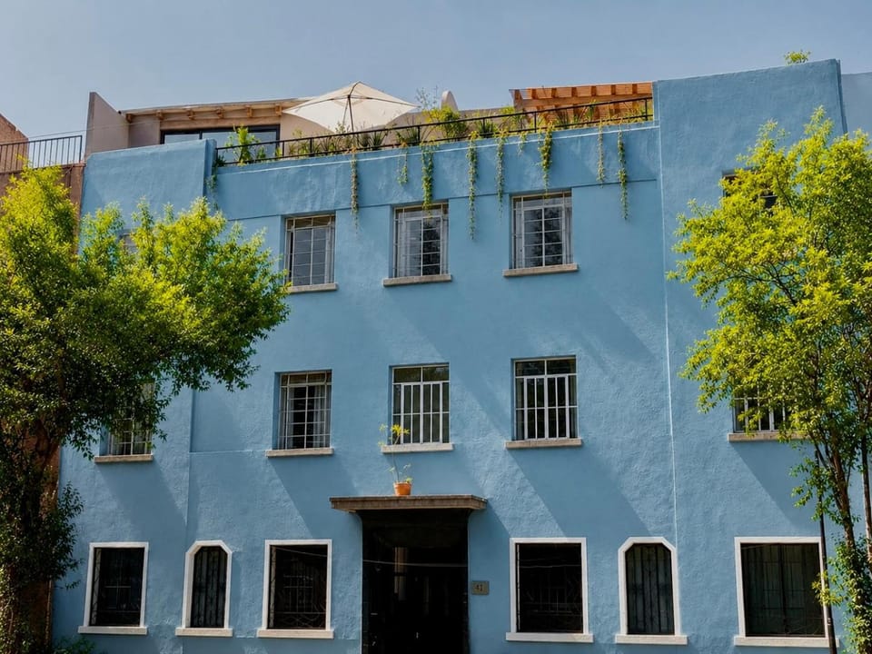 Property building, Facade/entrance