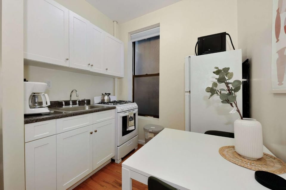 The Clinton IV Vibe 8733 Apartment in Midtown