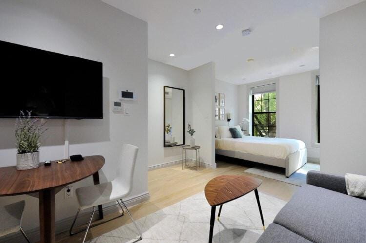 The Luna Vibe 8724 Apartment in Roosevelt Island
