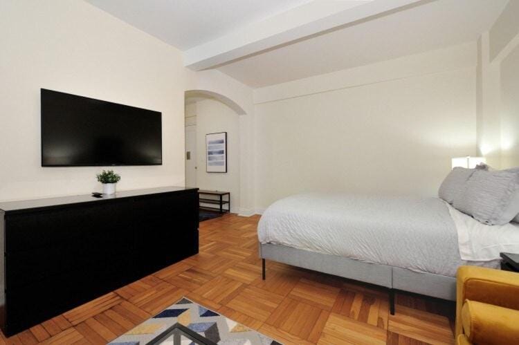 The Sutton II Vibe 8656 Apartment in Upper East Side
