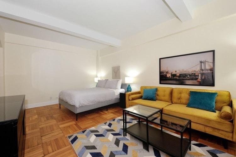 The Sutton II Vibe 8656 Apartment in Upper East Side