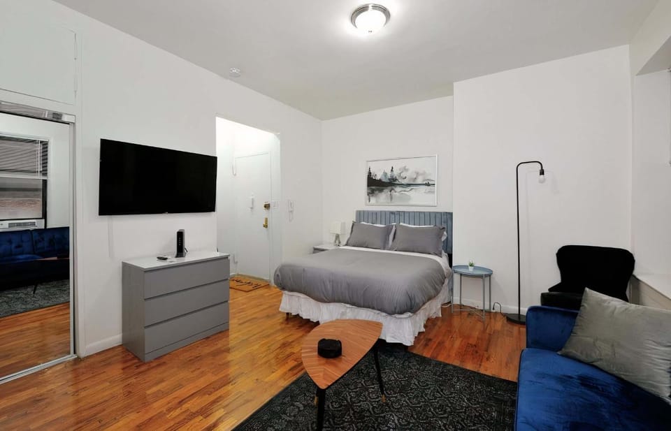 The Columbus III Vibe 8639 Apartment in Upper West Side