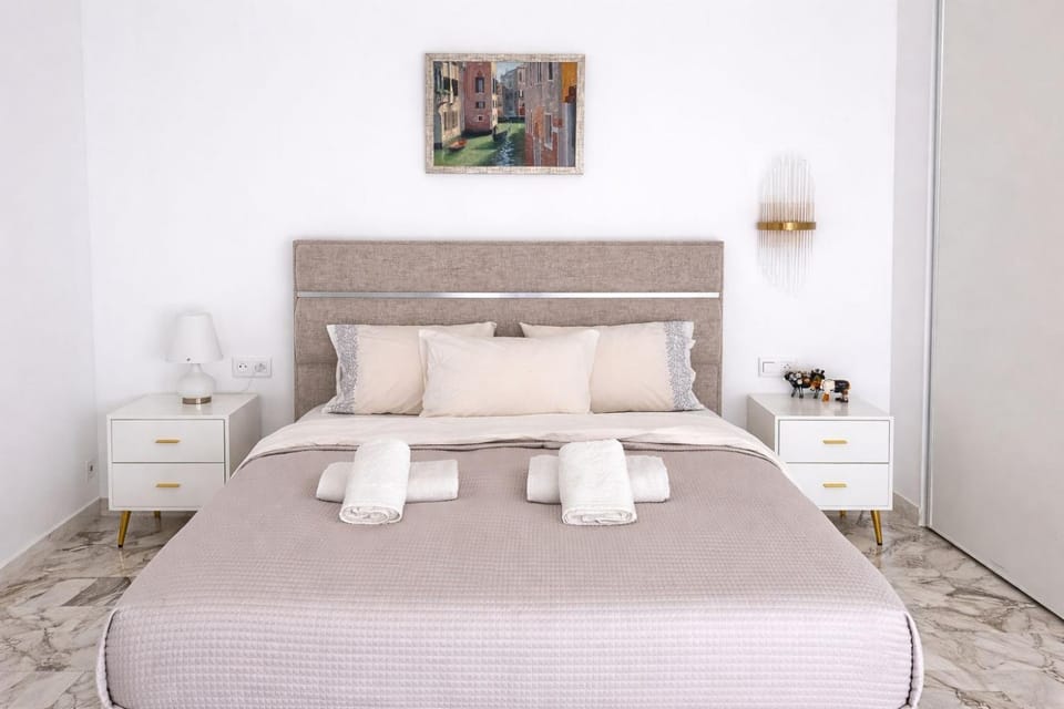 Living room, Bedroom