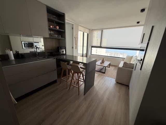 HOM I Parking I Vista al Mar I Gym I Playa I 4Pax Apartment in Vina del Mar