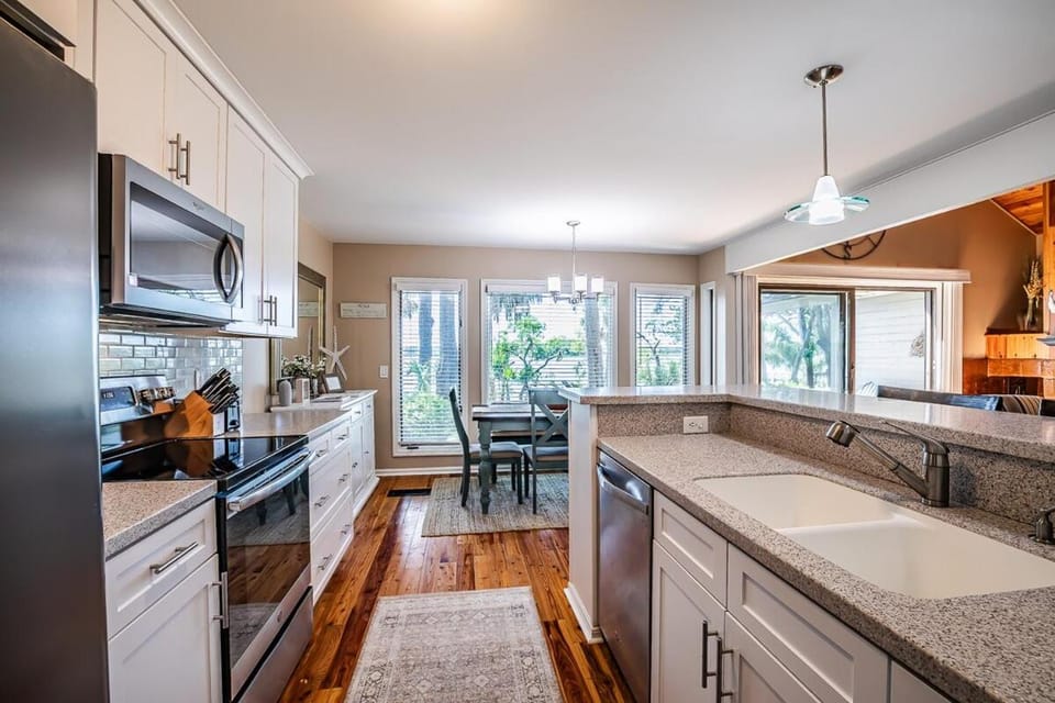 Jenkins Creek Overlook - A Low Country Retreat! Villa in Saint Helena Island