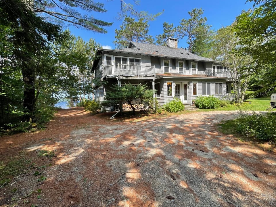 Shore House on Lake Sunapee House in Lake Sunapee
