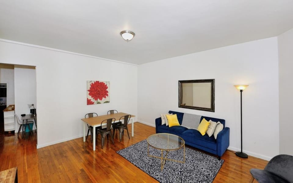The Columbus II Vibe 8614 Apartment in Upper West Side