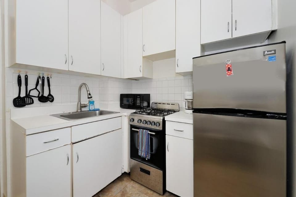 The Columbus Vibe 8595 Apartment in Upper West Side