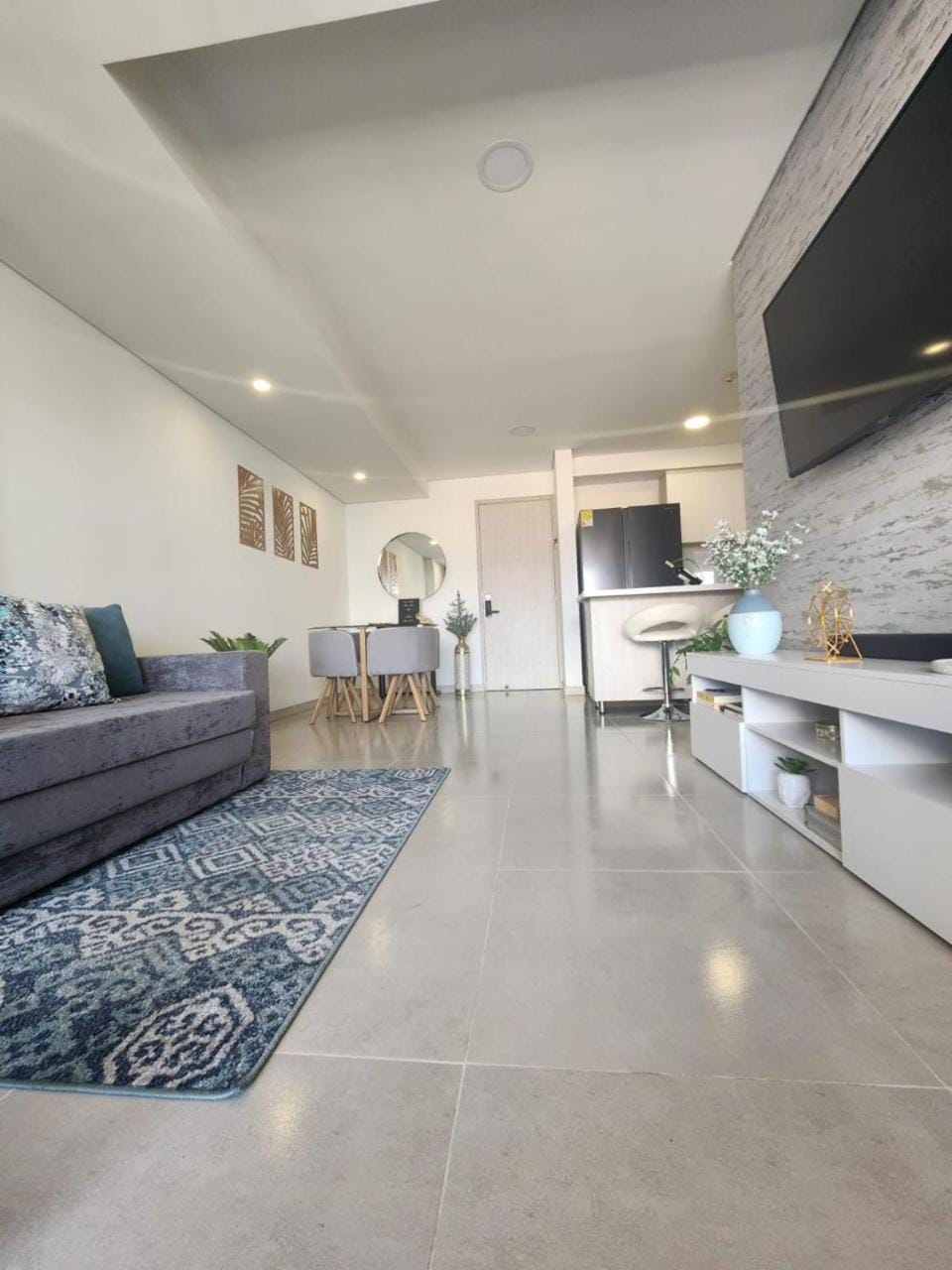 Excellent location, view, close to Provence, Envigado Medelllin Colombia Apartment in Envigado