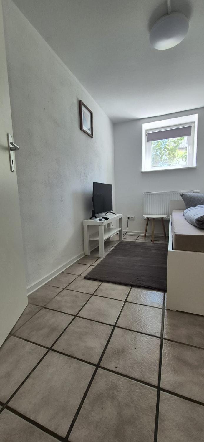 Bed, TV and multimedia, Living room, Photo of the whole room, Bedroom