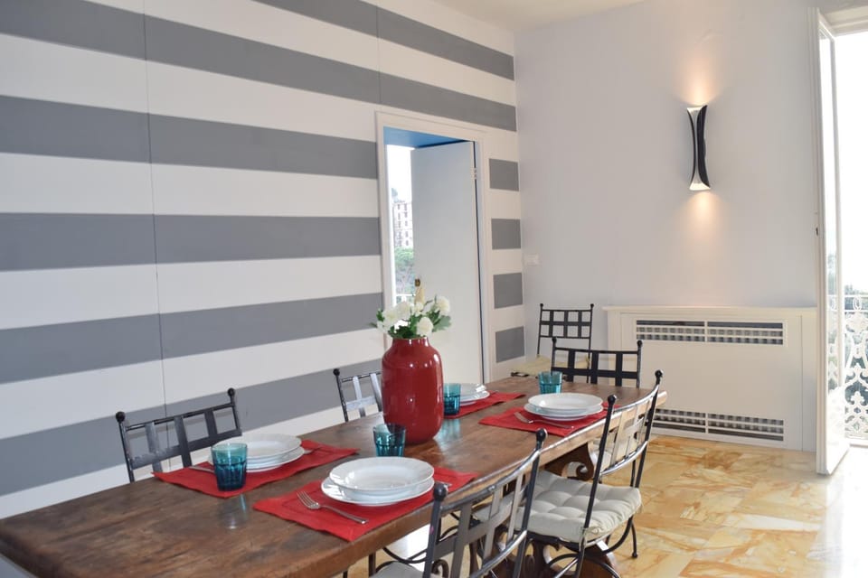 Appartamento a Villa Montuoro Apartment in Rapallo