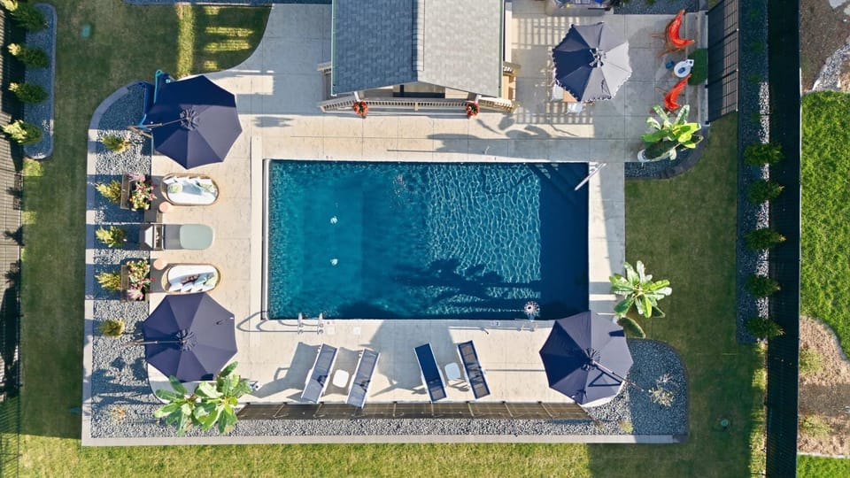 Spring, Balcony/Terrace, Pool view, Swimming pool, Swimming pool