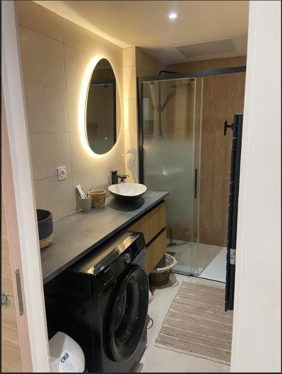 Shower, Bathroom, hair dryier, washing machine