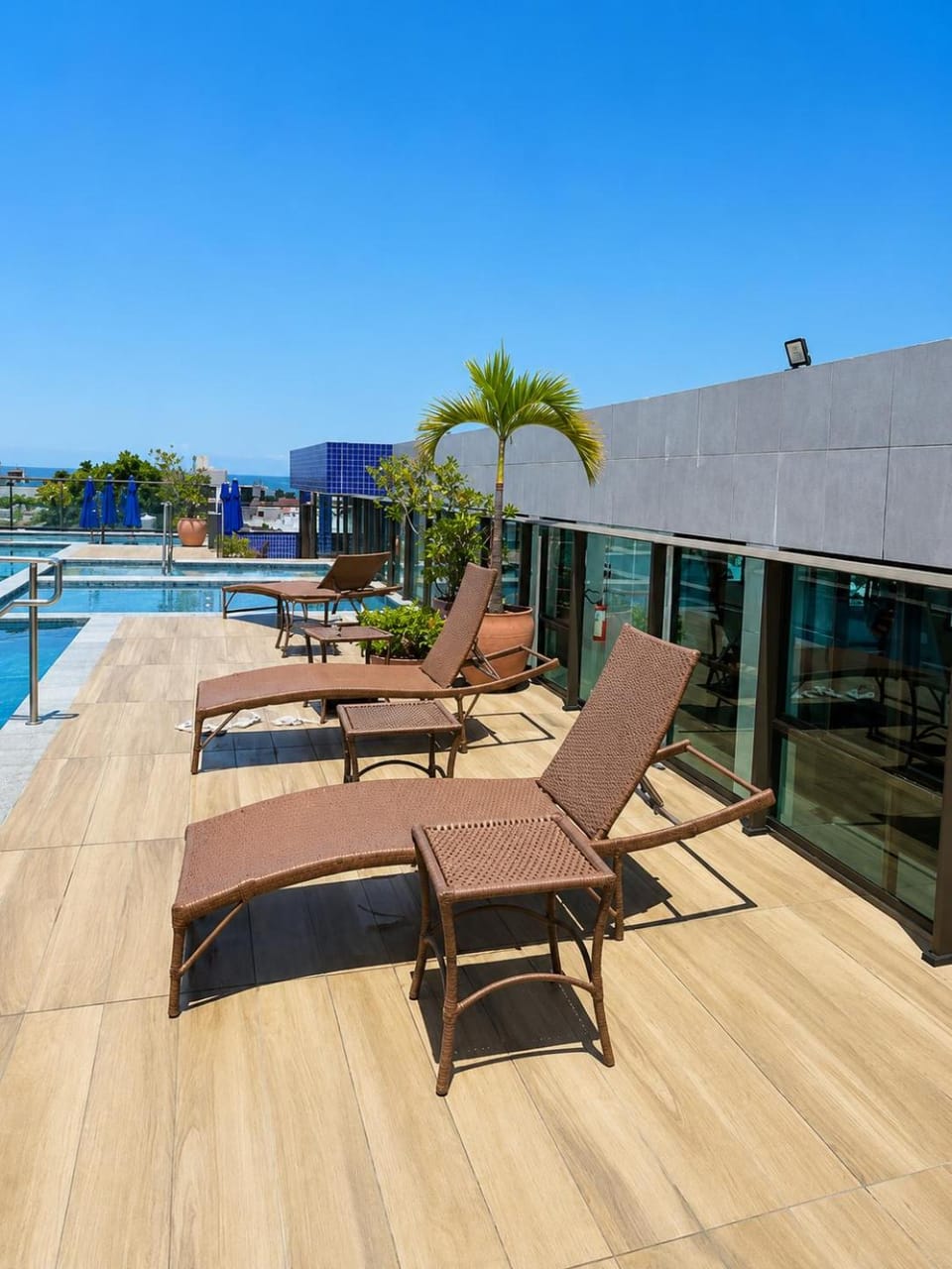 Apartamento com Piscina Rooftop e Hidro perto do Centro e da Praia, Porto Blue Porto de Galinhas Apartment in Ipojuca