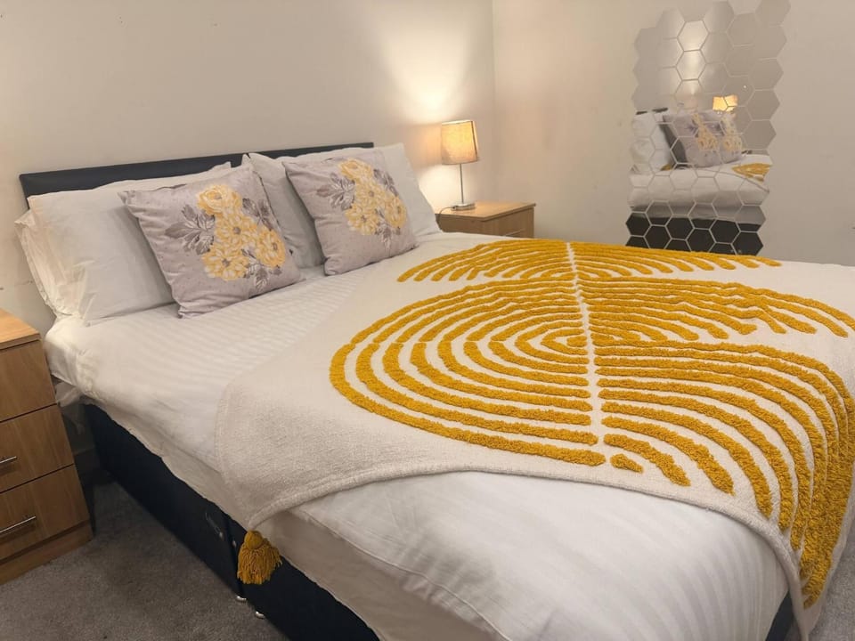 Bed, Bedroom