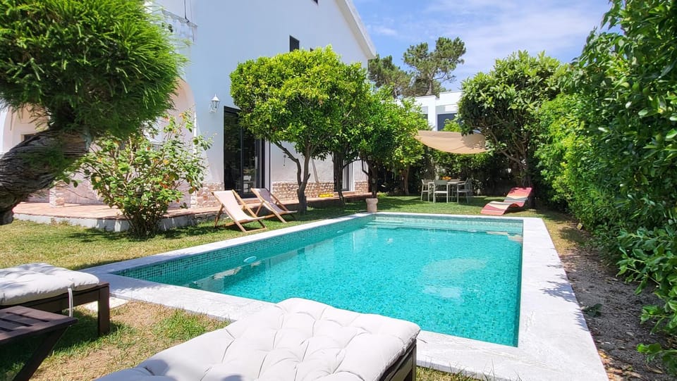 Casa Mar E Sol - Aroeira - Sud Lisbonne - Plage Fonte de Telha - Surf Bed and Breakfast in Setubal District