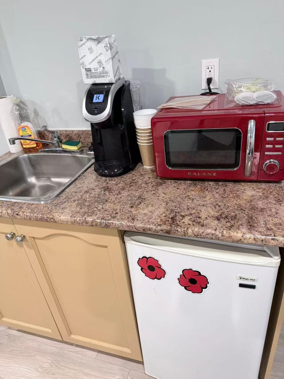 Coffee/tea facilities, Kitchen or kitchenette