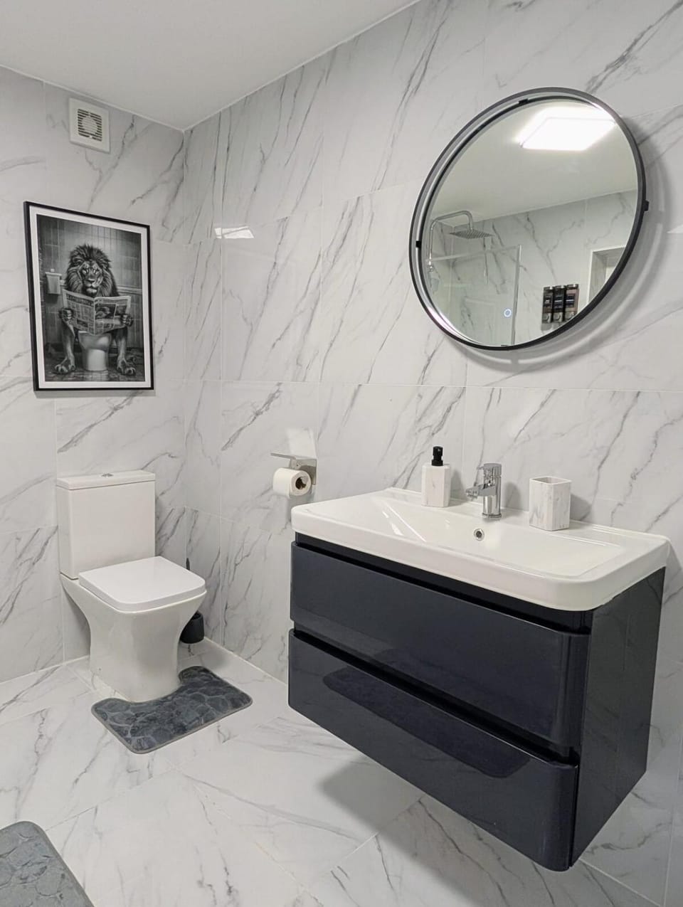 Brand new 4 bedroom house in Newport Free parking House in Newport