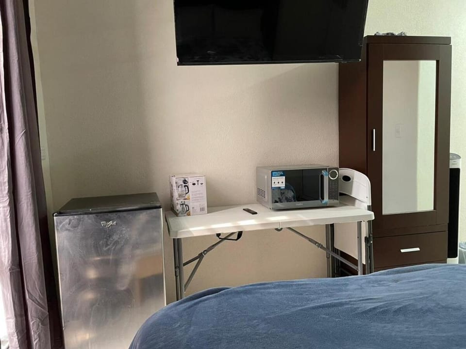 Very comfortable room for 2 people, 5 minutes from the fair Apartment in Aguascalientes