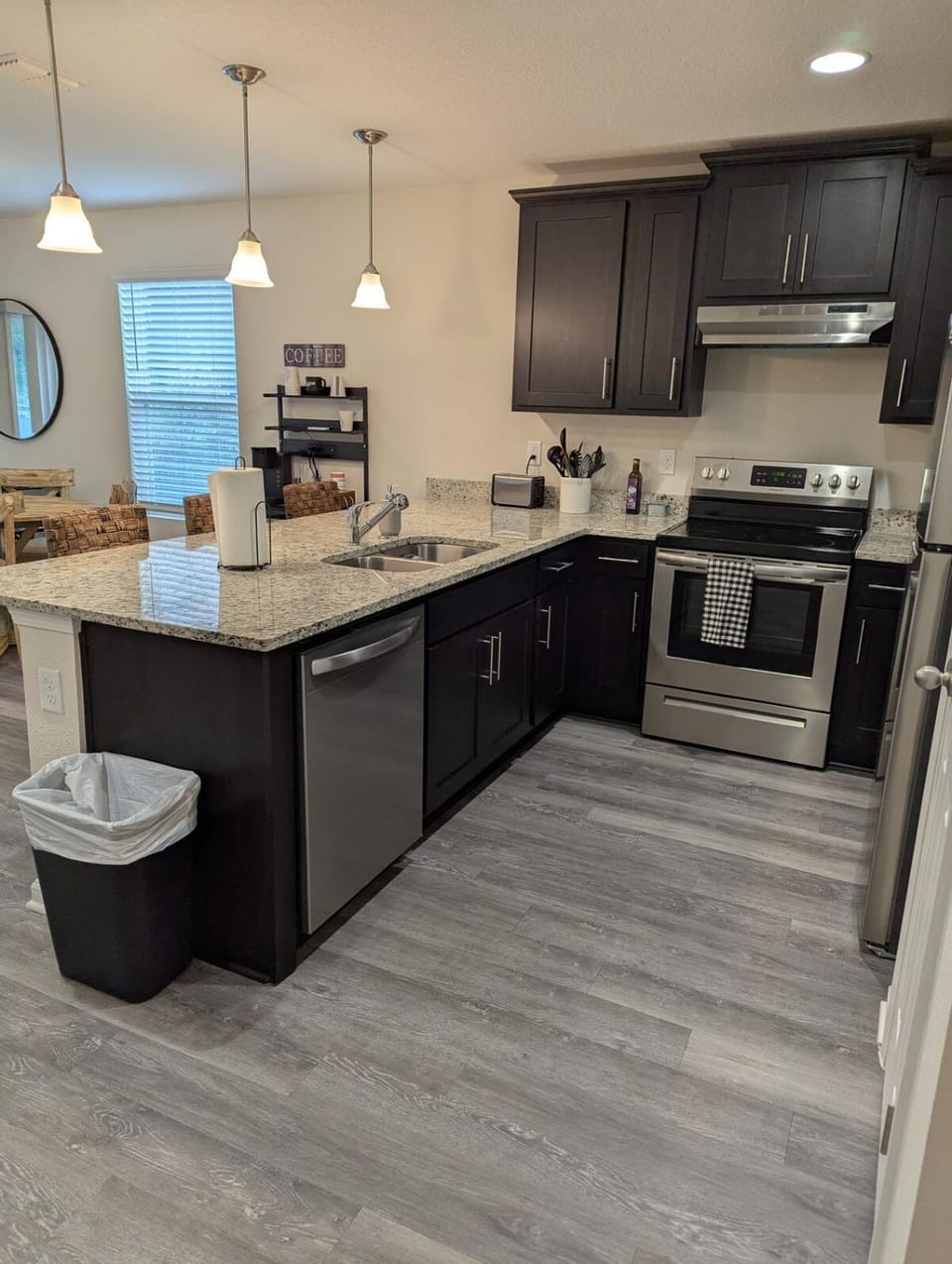 4 Bedroom Townhome in Beautiful Jacksonville, FL House in Jacksonville