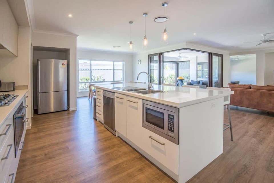 Bright spacious Noosa family home House in Noosa Heads