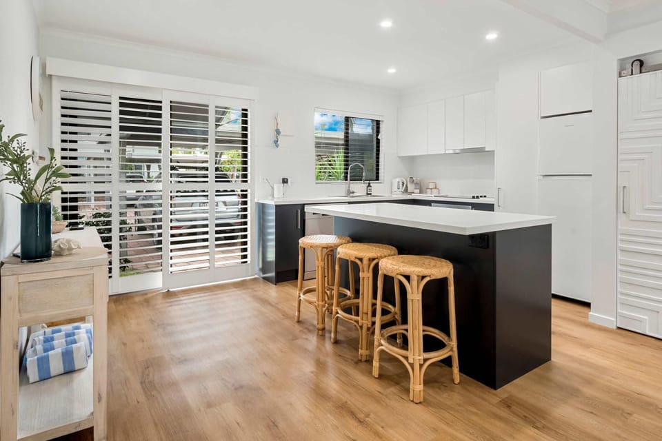 Freshly refurbished townhouse close to Noosa River Apartment in Noosa Heads
