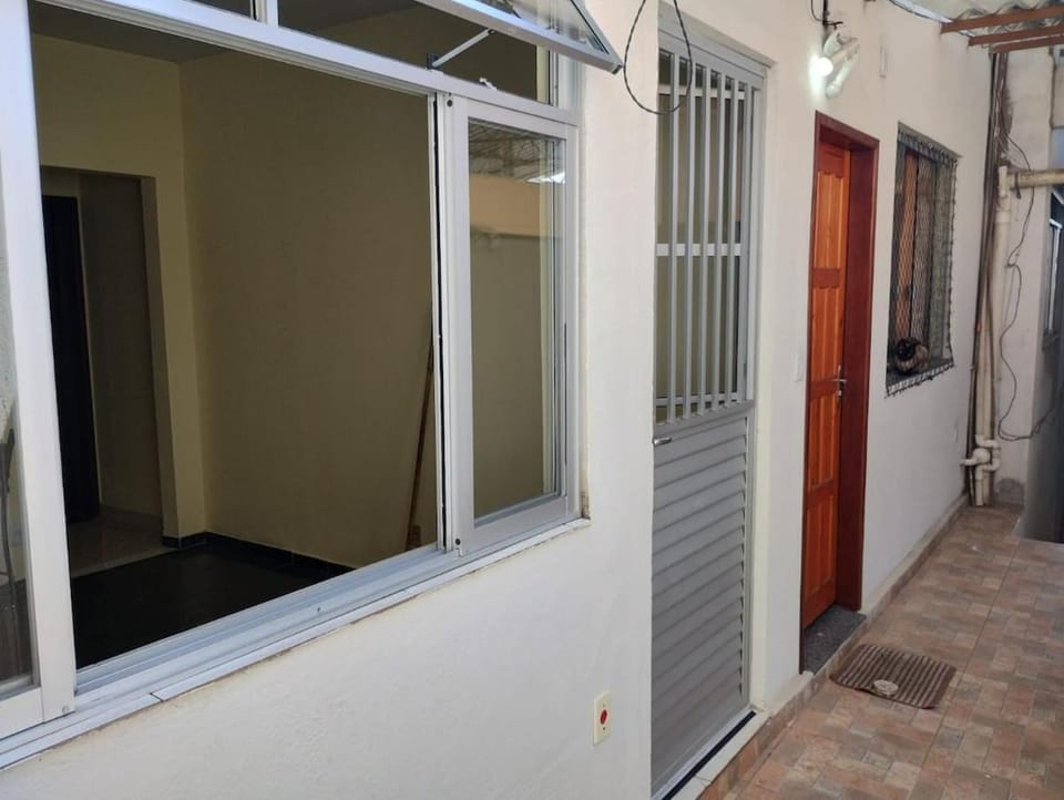 Ap completo 01 quarto com ar condicionado, wi-fi Apartment in State of Minas Gerais, Brazil